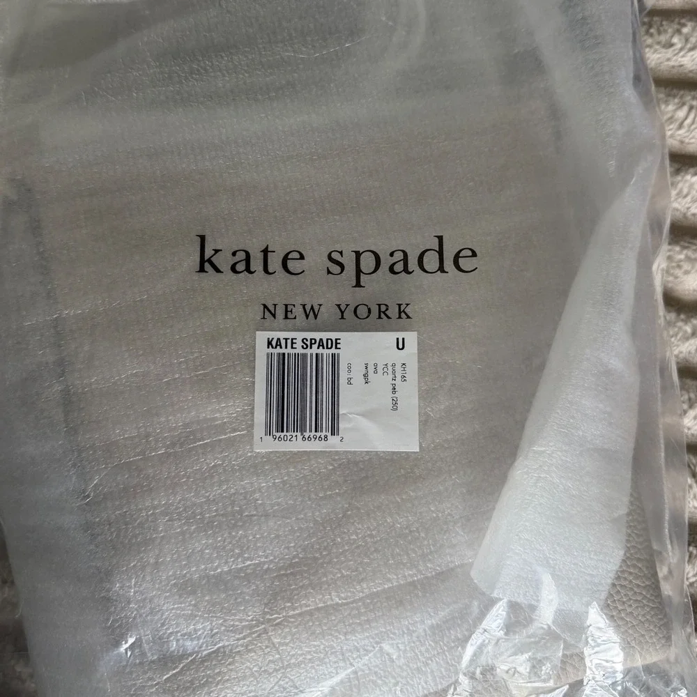 Kate Spade New York Ava Small Swingpack‎ Beige Pebbled Leather